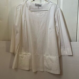 Sara Campbell White Scoop Neck long sleeve Tunic Top
